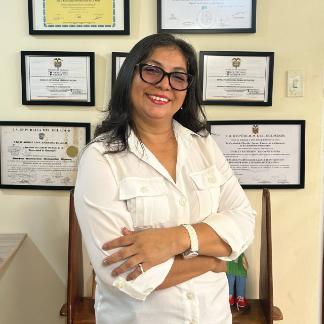 Mgtr. Shirley Remache de Dunn